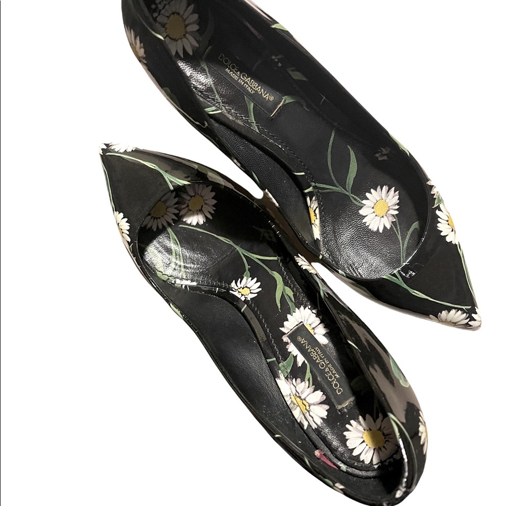 Dolce & Gabbana Patent Leather Floral Printed Pointed Toe Pumps